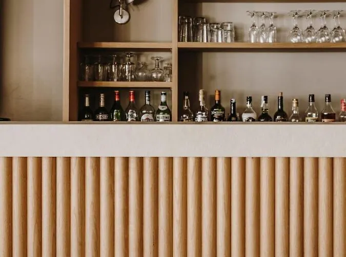 リャネ プティ ホテル カダケス