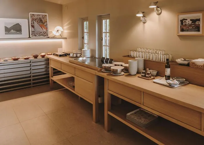 雅内佩提特酒店